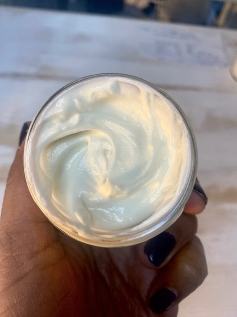 Whip Me Allow Over Body Butter Creme